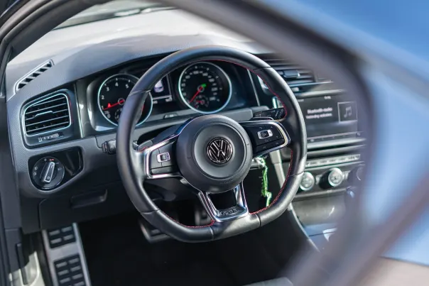 32 ريد كازينو تطبيق أندرويد/آي أو إس